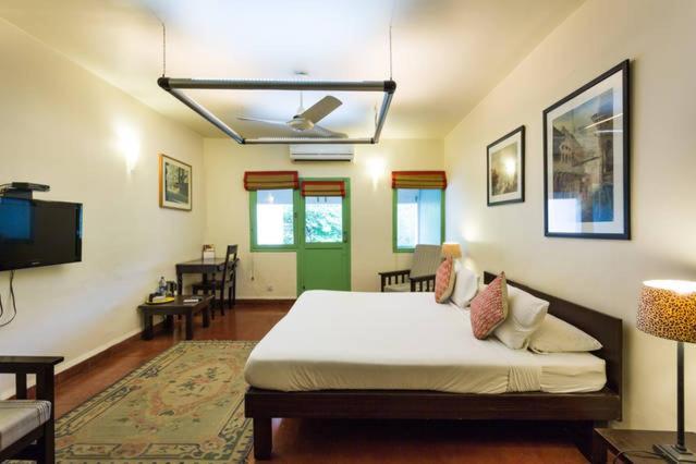 G 49 Bed & Breakfast New Delhi Exterior photo