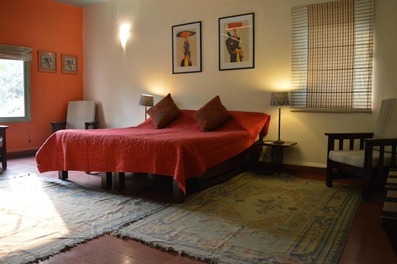 G 49 Bed & Breakfast New Delhi Exterior photo