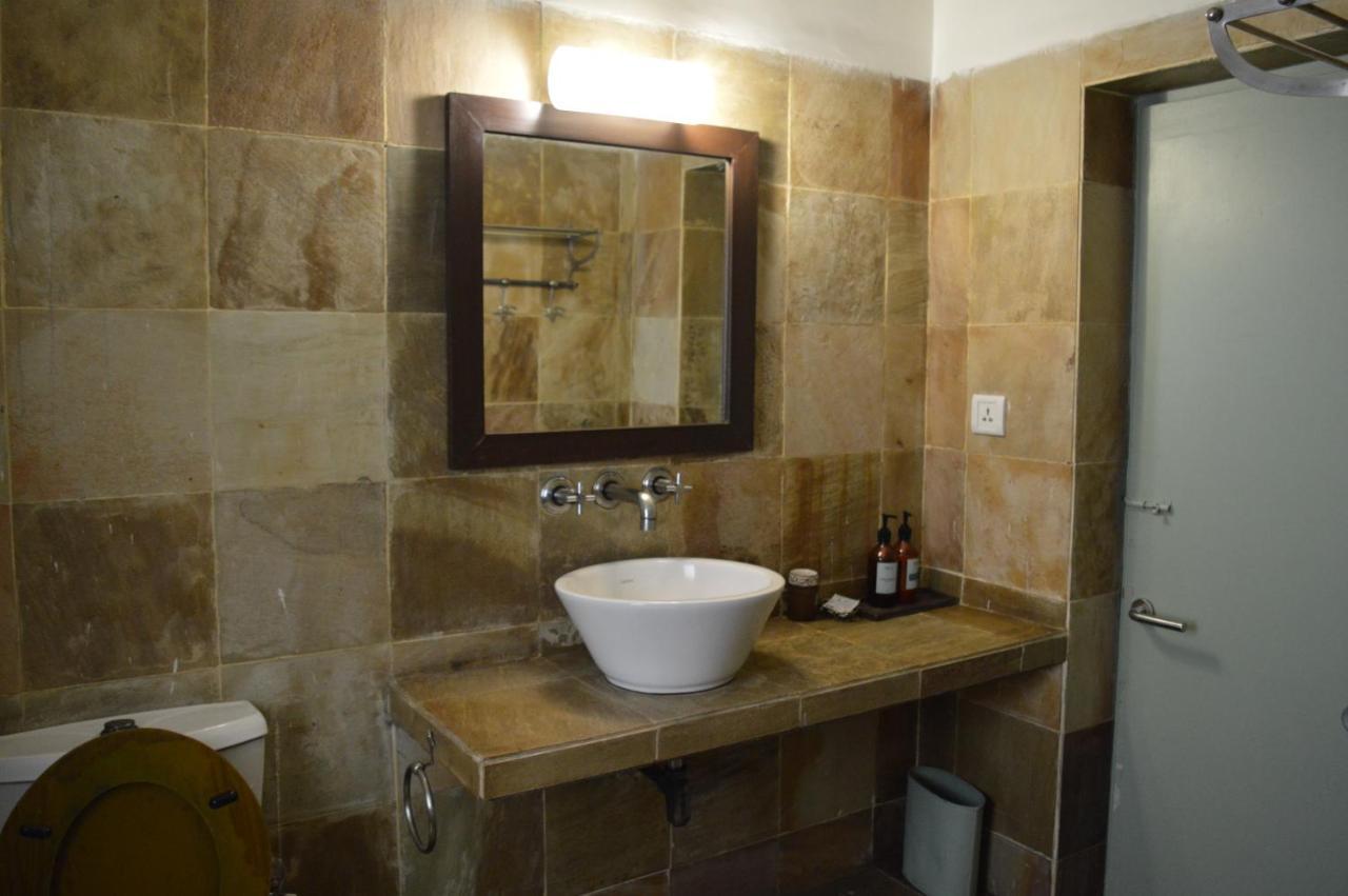 G 49 Bed & Breakfast New Delhi Exterior photo